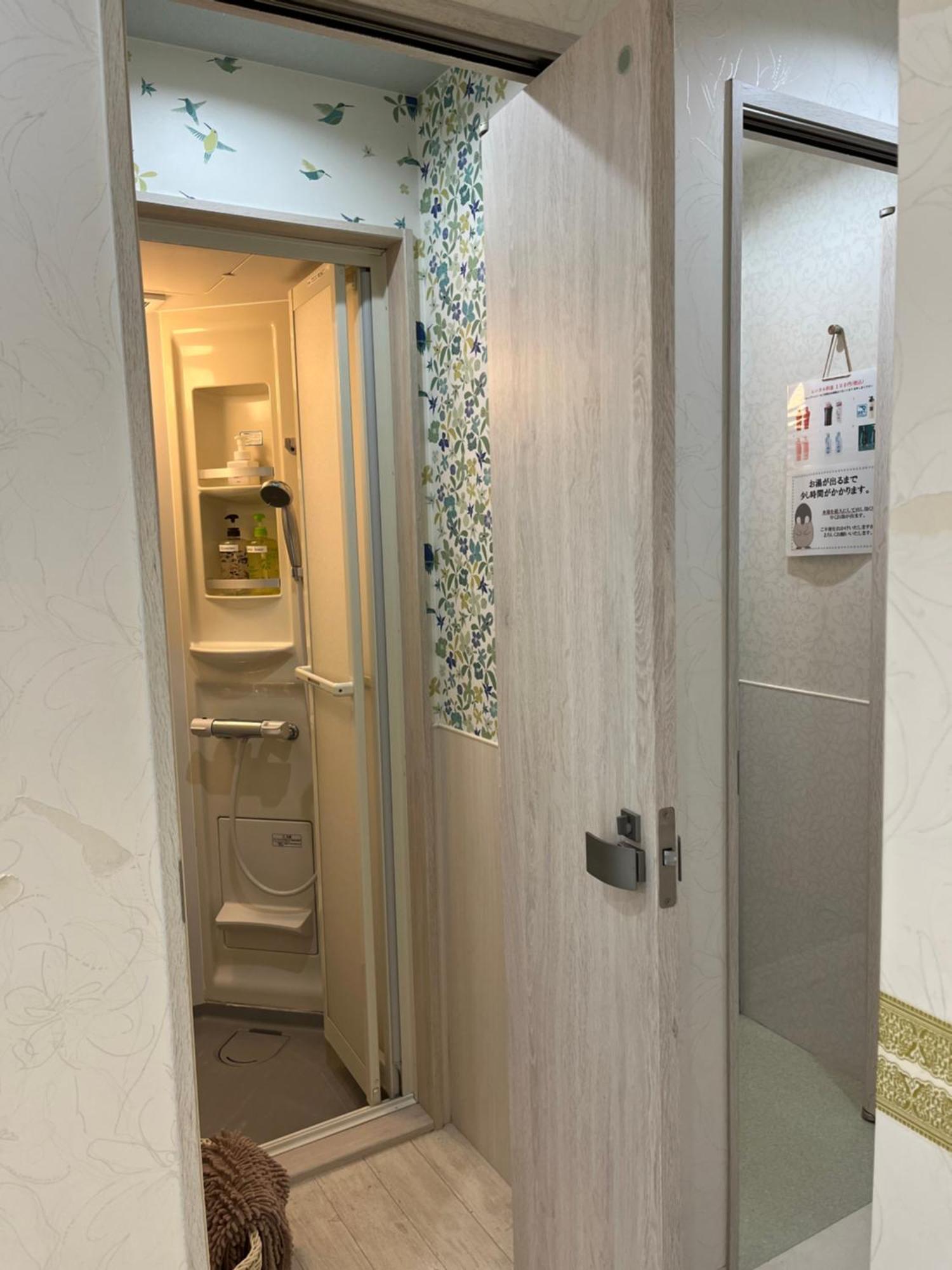 Cafe&Hostel Kimi To Ichigo Osaka Exterior photo