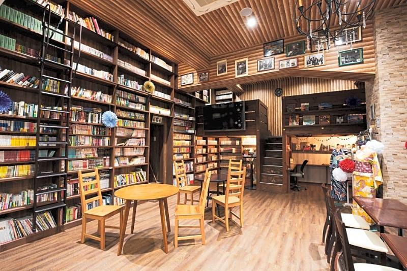 Cafe&Hostel Kimi To Ichigo Osaka Exterior photo