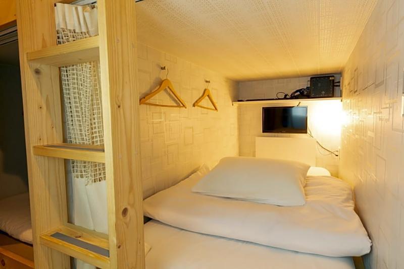 Cafe&Hostel Kimi To Ichigo Osaka Exterior photo